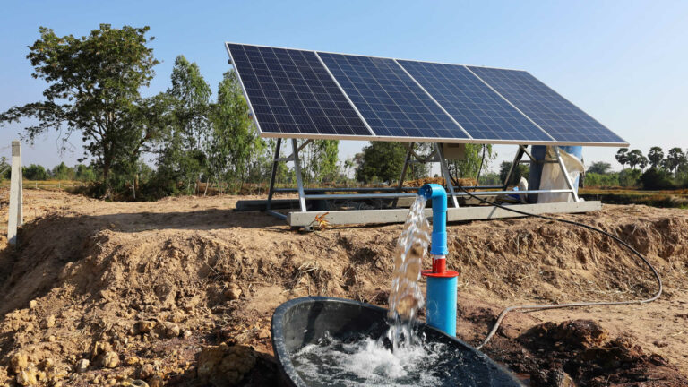 Uso de la Energía Solar en Operaciones de Riego Agrícola