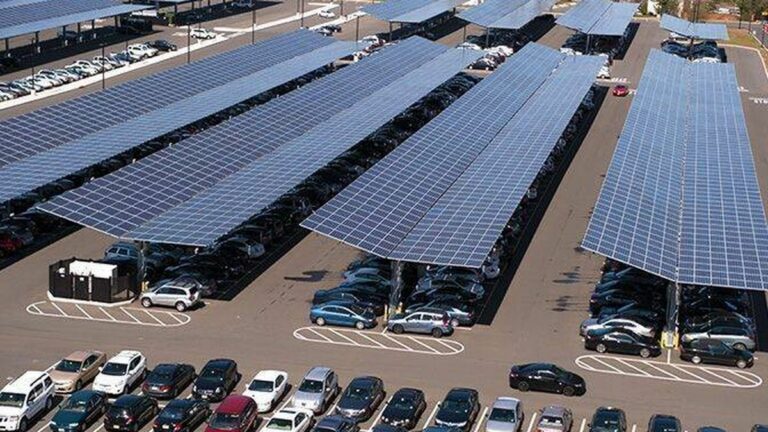 Paneles Solares en Aparcamientos: Soluciones para la Movilidad Sostenible